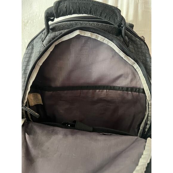 OGIO Padded Checkpoint Friendly Backpack - Picture 5 of 6